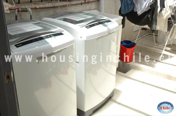 RE-JZ: Area de lavanderia con dos lavadoras (no se incluye detergente)