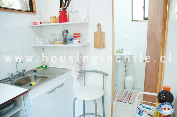 RE-XC: Casa chica / Cocina junto al baño