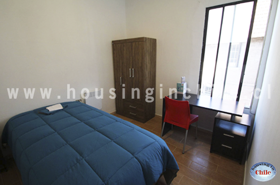 RE-GS1: Single room 15 with shared bathroom