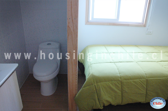 RE-GS2: Single room number 8 with private bathroom