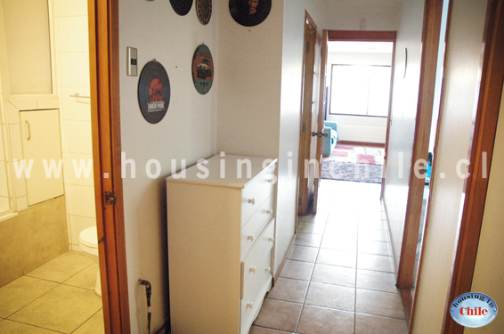 RE-CG: Pasillo hacia habitaciones