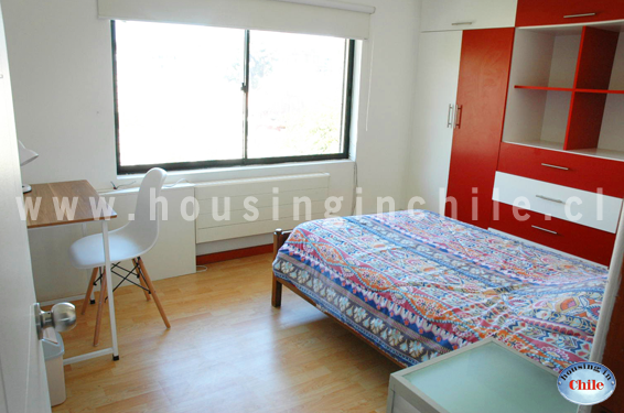 RE-CG: Habitacion numero 4 (9.50 m2) con baño compartido