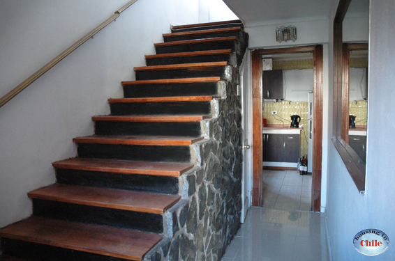 RE-CM: Escalera en la casa principal