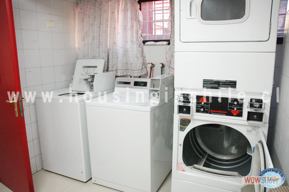 RE-AM: Access to laundry room
