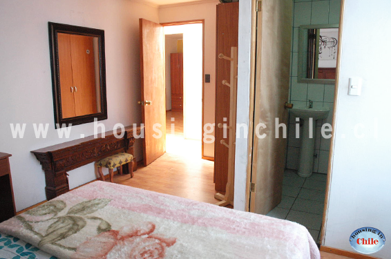 RE-EG: Room 2 with desk and closet