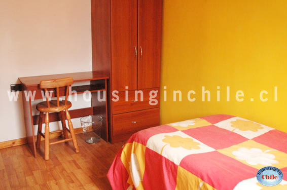 RE-EG: Single room 7 (7 m2) with desk and closet