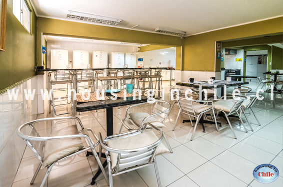 RE-HO: Access to kitchen and dining area