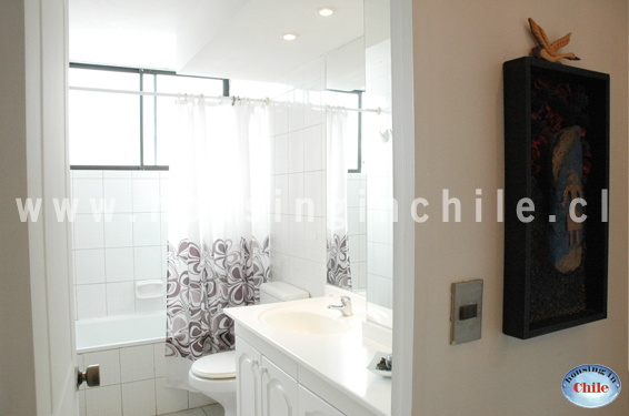 SH-MB: One shared bathroom for 3 people as a maximum